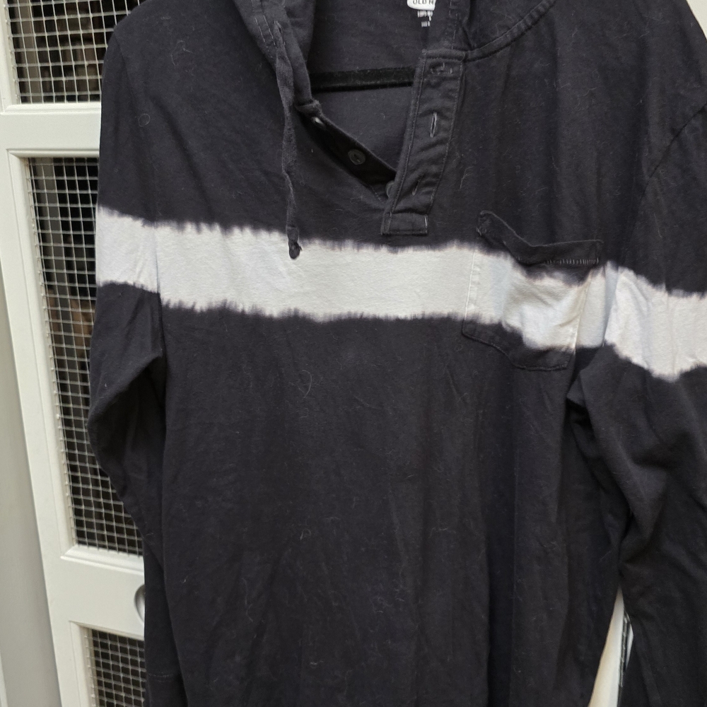 Men's Black and White Casual Shirt